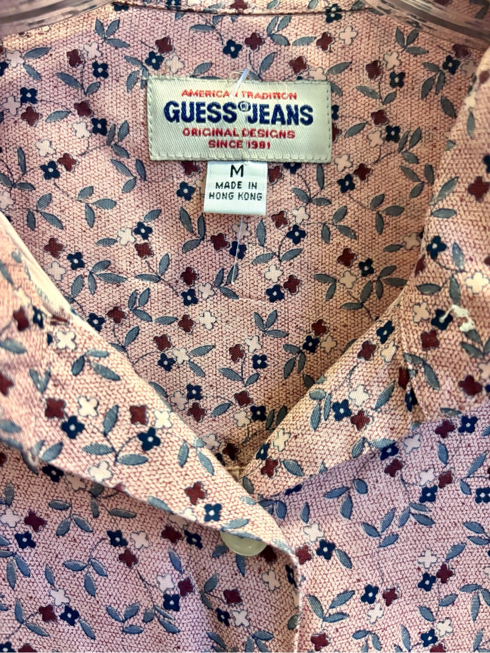 Vintage GUESS Pink Floral Short-Sleeve Button Down Shirt 90s Y2K